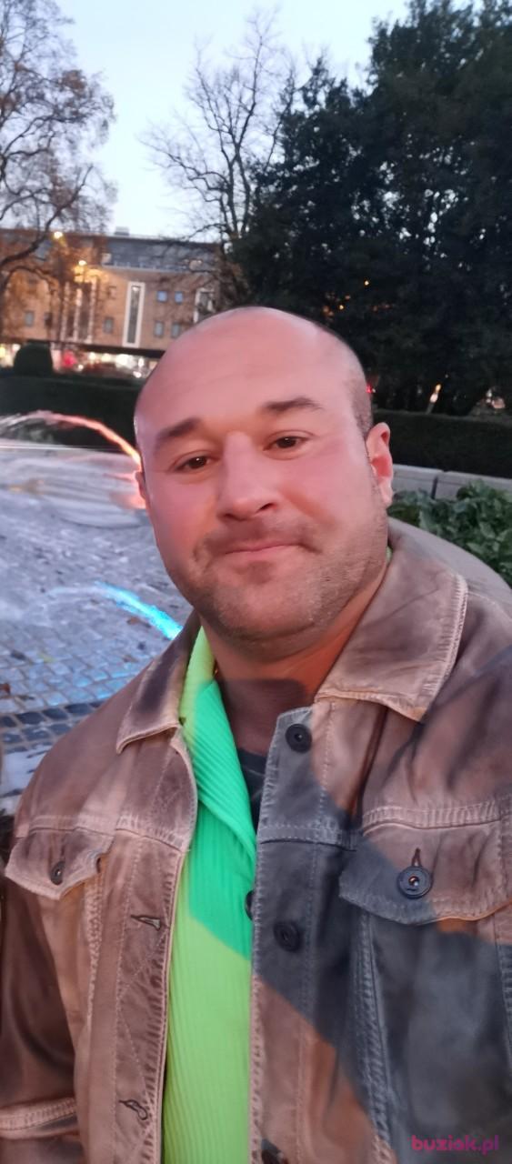 Krystian, Male, 46, Wielka Brytania, Photo: 1