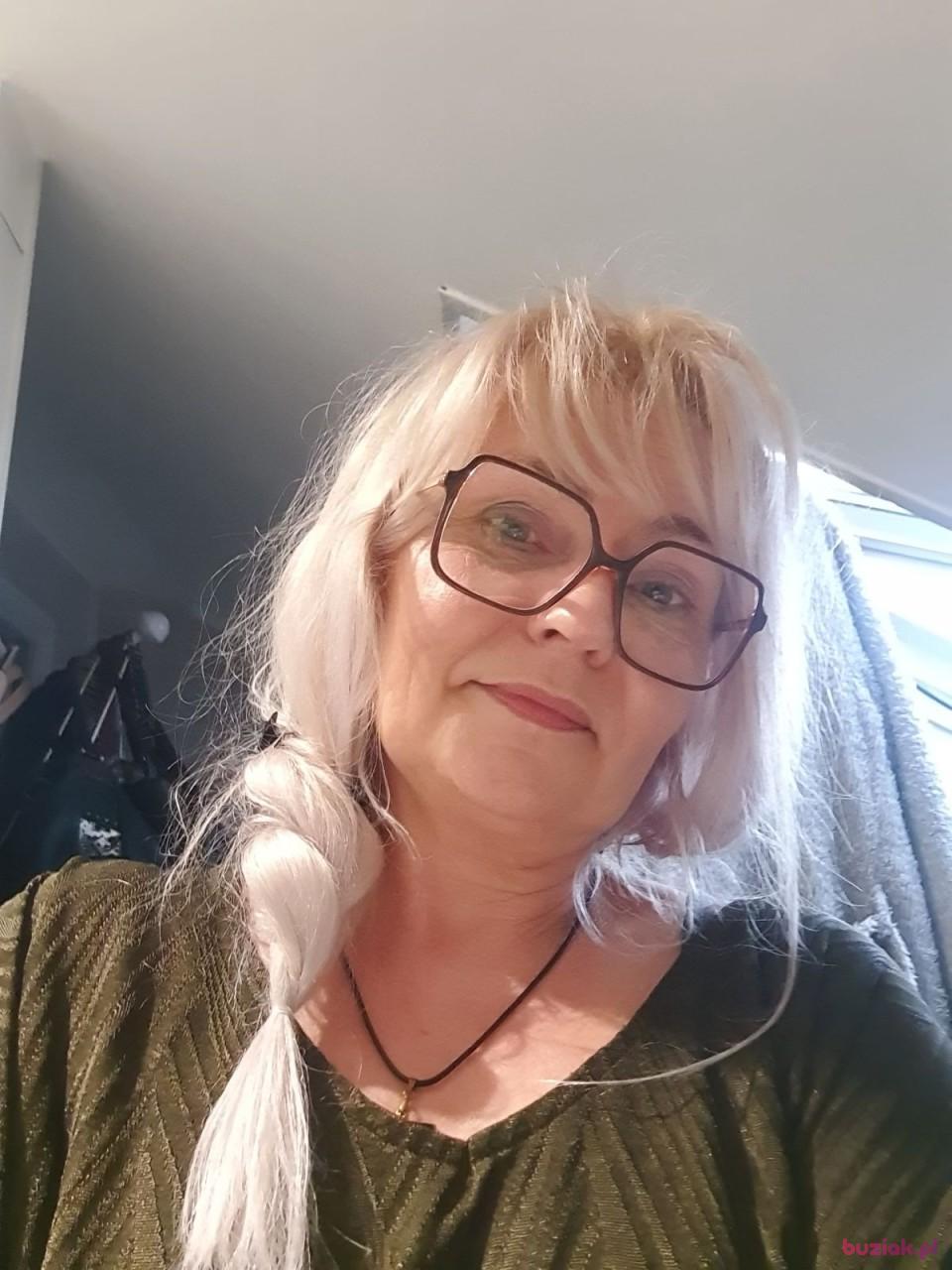 wiola, Female, 54, Paris Ile de France, Francja, Photo: 3