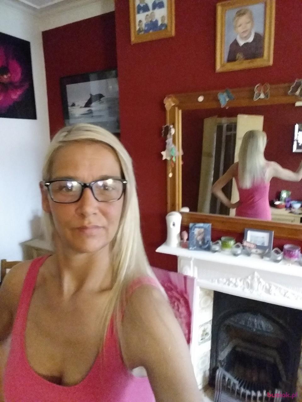 Marta, Female, 44, Adamsdown, Wielka Brytania, Photo: 4