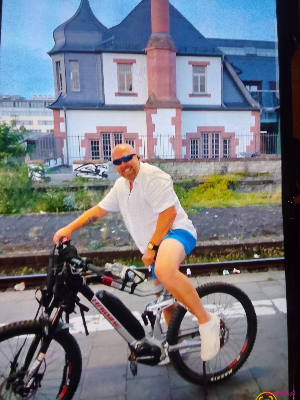 Barteksam, Male, 49, Frankfurt, Niemcy, Photo: 2