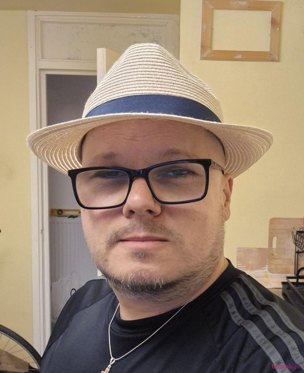 Maciej, Male, 51, Otley, Wielka Brytania, Photo: 2