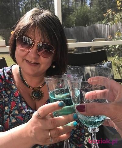 Beata , Female, 57, Charlotte, USA, Photo: 2
