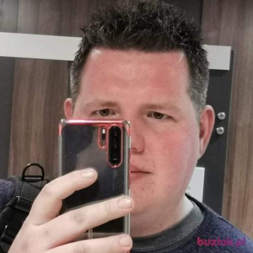 Aberoq, Male, 39 years, Taunton