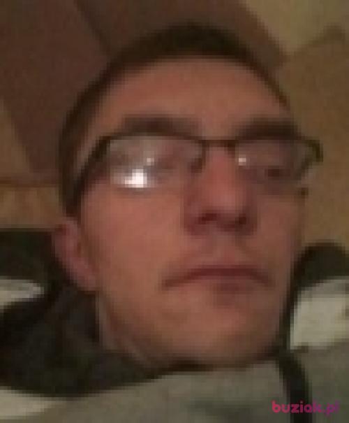 Chlopaksamotny, Male, 34 years, Września