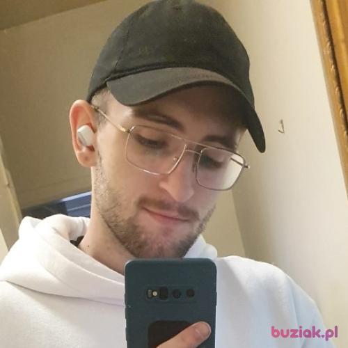 Martinned, Male, 26 years, Ruabon