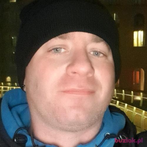 Tom0882, Male, 44 years, Bristol