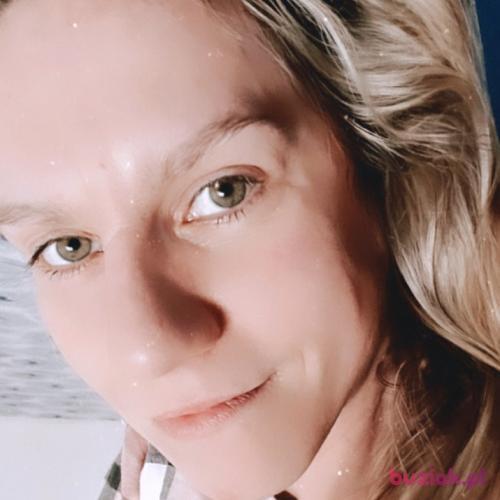 RAVIA, Female, 41 years, Edinburgh