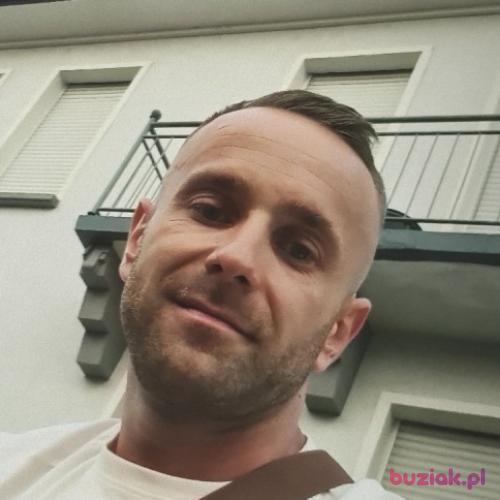 Bialy2435, Male, 35 years, Frankfurt