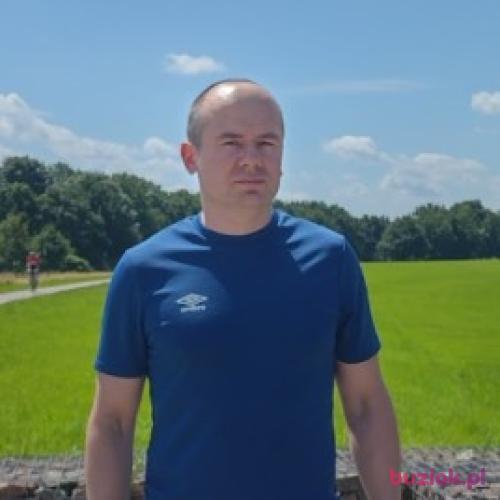3321, Male, 46 years, Almere