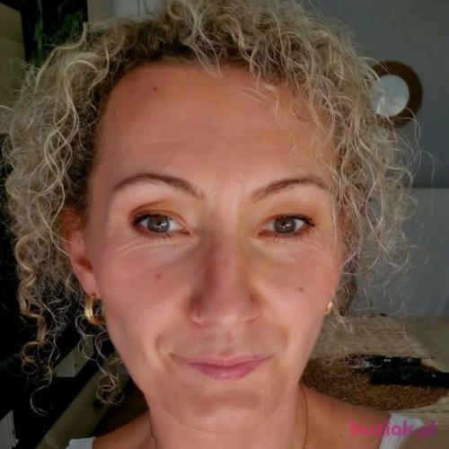 Tomadka10, Female, 41 years, Wetherby