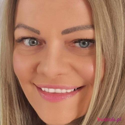 Vi84, Female, 42 years, Birmingham