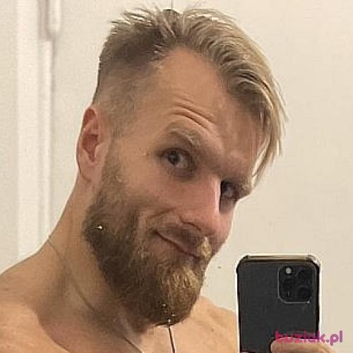 Kamilek00xd, Male, 35 years, Warszawa