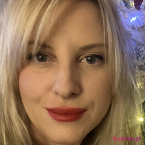 lovelyKarola, Female, 41 years, Epsom