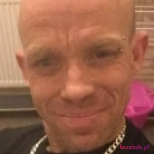 Martinez14, Male, 45 years, Birmingham
