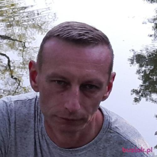 julian78, Male, 48 years, Boston