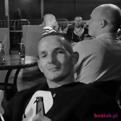 Foxiu27, Male, 39 years, Birmingham