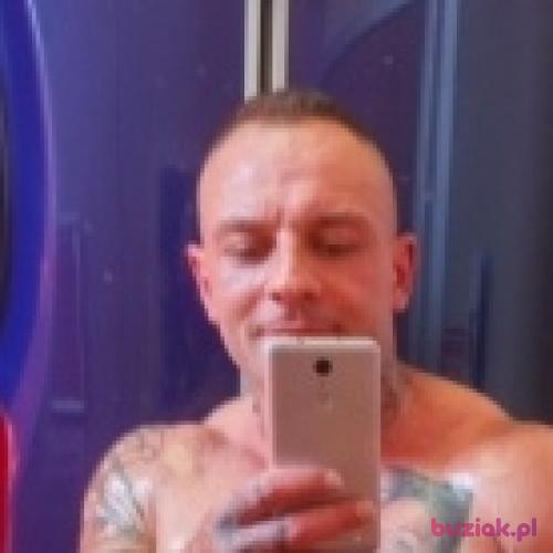 Darius81, Male, 45 years, Halifax