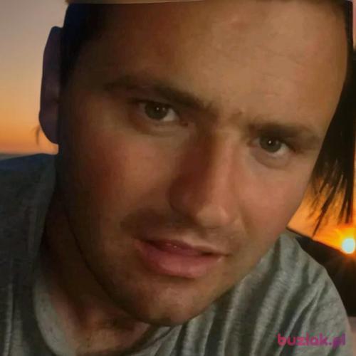 dzielnyAnd1, Male, 35 years, Trzcianka