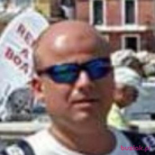 Robert8811, Male, 44 years, Dundee