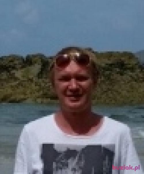 ganek, Male, 46 years, Cobham