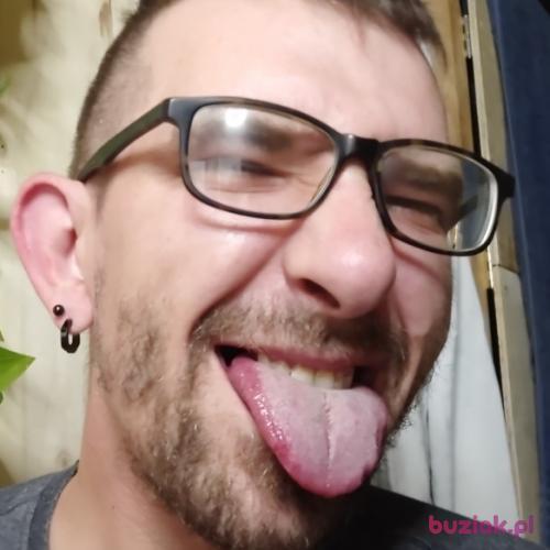 Adikof, Male, 35 years, Breda