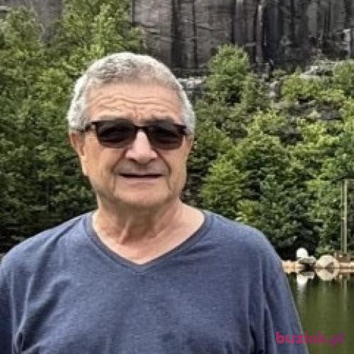 liga_21, Male, 66 years, Chicago