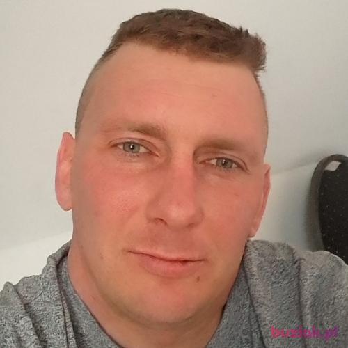 Dariusz1992hot, Male, 36 years, Stade