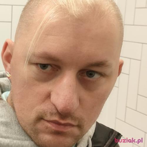 TomelloK, Male, 36 years, Doncaster