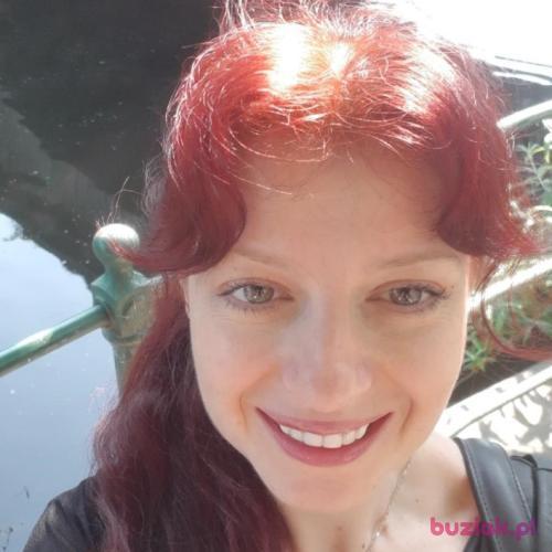 Ismett24, Female, 40 years, Edinburgh