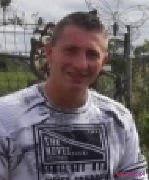 Kamyczekt, Male, 37 years, Bristol