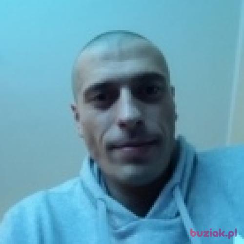Avezoz, Male, 40 years, Livingston