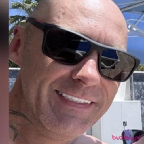 huj-20, Male, 45 years, Northampton
