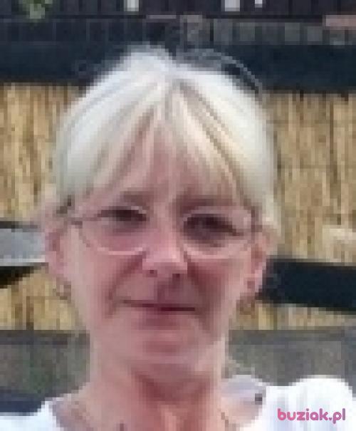 CzarnaJagoda1, Female, 59 years, Glasgow