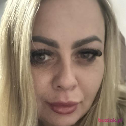 Caro_026, Female, 35 years, Birmingham