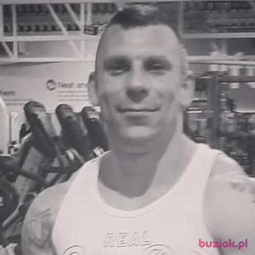 Korcz, Male, 35 years, Chichester