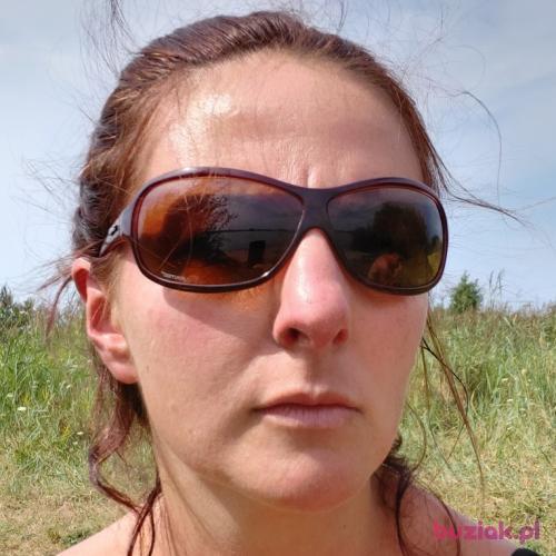 shzsbh, Female, 45 years, Lisse