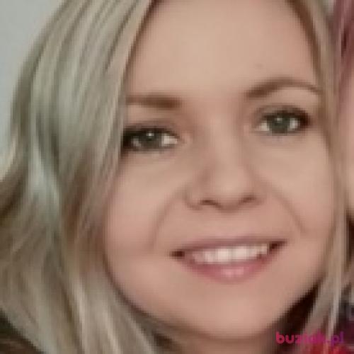 MonMMM, Female, 38 years, Egglescliffe