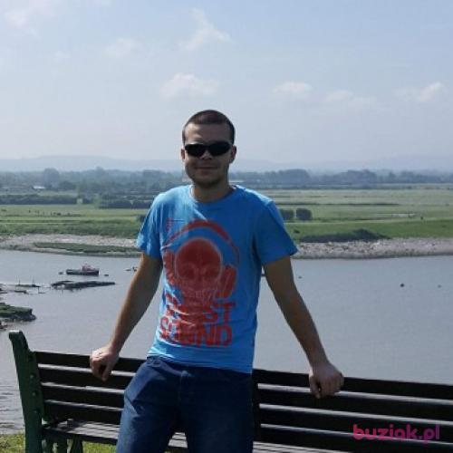 eMKa92, Male, 34 years, Bristol