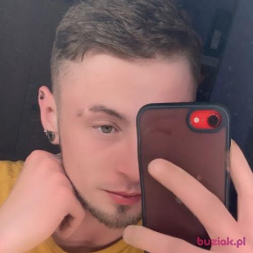 Iviiiheh, Male, 28 years, Arnhem